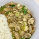 한 그릇으로 충분한 덮밥 요리 이미지