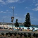 뉴해안풍경 | [호주여행 #02-3] 써머 크리스마스 (12월 겨울 본다이비치, 해안산책로, 아사이볼, 마틴 플레이스 야경)