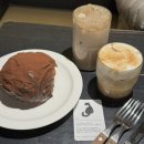 경기도 수원시 팔달구 고화로 | 수원역 카공 카페 일상엔 베이커리 시그니처 바나나 스카치 라떼 먹어본 후기