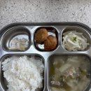 5월 19일 화 - 백미밥, 순살감자탕, 미니돈가스(소스), 무나물볶음, 백김치 이미지