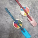 전통 손바느질 공예 이미지