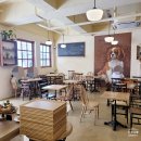 봉쥬르도그베이크샵 | 광주 충장로 베이커리 카페 유럽 감성의 봉쥬르도그베이크샵