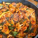 철판위에 닭갈비 이미지