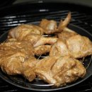 매콤한 맛이 일품인 저크 치킨(Jerk chicken) 이미지
