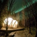 아이슬란드의 투명 원형 호텔 이미지