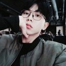 푸른안경 이미지