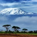 “Mountain of Whiteness” Mount Kilimanjaro 이미지