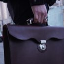 가죽 브리프 케이스 만들기 이미지