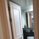 내동월드메르디앙아파트경로당 | 창원시 내동월드메르디앙 아파트 노후되고 물먹은 욕실문 ABS욕실문으로 교체