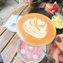 KONG & COFFEE(콩엔커피) | 홍콩 미드레벨 시간/시작지점/타이쿤 맛집/카페/소품샵