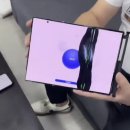 화웨이에서 나온 2번 접는 폴더폰 근황.gif. 이미지