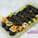 김밥속에 단무지 이미지