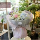 [예쁜꽃다발선물] 연인기념일선물,생일선물 등으로 깜짝선물해 주기 좋은 아름다운 꽃다발 이미지