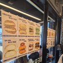 달콩제주 | 제주 여행 중 들른 동문시장 맛집 ‘ㅇㅂㅂ 베이커리’ 크림빵 불호인간도 반한 후기