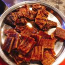 통통돼지생고기 이미지