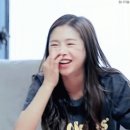 호텔방 아래층의 남자 이미지