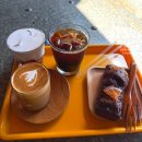 풀베개 제주 서쪽 안덕면 <b>풀</b><b>베개</b> 야외좌석 애견동반 소품 판매 서귀포 감성카페