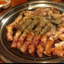 고기 굽는 남자 이미지