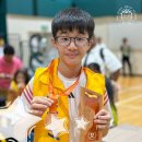 Kaden won two bronze medals in robotics drone programming competitions. 이미지