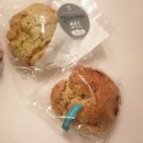 한라오토프라자 | 정자동 소금과빛 베이커리 후기 소보로가 맛있어요!