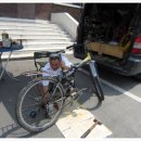[2012 제2회 봉담나눔장터 6월] - 지체장애인협회 / 자전거무료수리 이미지