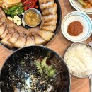 율하4로L | 가족 외식 추천! 가성비 좋은 장유 보쌈맛집 율하돼지 솔직 리뷰