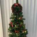 (12/15) 크리스마스 리스 만들기 | 다이소 제품으로 크리스마스 셀프 트리 만들기, 1만원 이하로 가성비 있게 150cm 트리 꾸미기