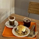 [부산 광안리/수영] 크로플맛집, 힙한 신상카페 “ 덤브커피바 Dumb Coffee Bar ”