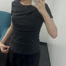 김해점잇미샤 | 잇미샤 슬림핏 꼬임 디테일 라운드 티셔츠 ITQ6WTS221 다크 그레이 구매후기 + 착샷
