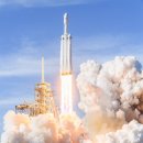 일론 머스크의 꿈, 현존 최강 로켓, 스페이스x 팰컨 헤비 발사 당시 모습. 이미지