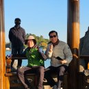 소안도 이목해양생태공원 산책로 및 태극기 부표 조형물 이미지