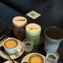 바이러닉 에스프레소 바 제주점 <b>제주</b> 촬영 스튜디오 카페 (촬영비 10만원), <b>바이러닉</b> <b>에스프레소</b> <b>바</b> <b>제주점</b>
