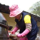 된장떠기(Soy paste &amp; soy sauce: replacing &amp; refining) - 2010년 5월 5일 이미지