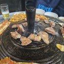 옛날솥뚜껑삼겹 이미지