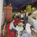 브라운홀릭 - 성남시 분당구 판교로319번길 13 | 하기 좋은 분위기 좋은 이색 카페 브라운홀릭 내돈내산 솔직 후기 단체석 O _신박한 소금커피, 후추커피...