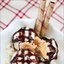 구수한 맛이 땡기는 누룽지 아이스크림을 올린 누룽지 빙수 이미지