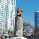 윤흥신장군상 이미지