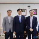 조국 전 대표, 26일 광주대교구장 옥현진 대주교 예방 이미지