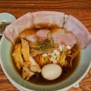 파도의숨결 | [문래동 핫플] 이치니이치, 쇼유라멘의 신세계를 열다! 찰나의 면치기에 깃든 장인의 숨결