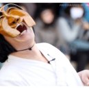 우울증을 극복하는 웃음 이미지