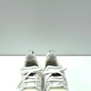 텐즈힐명품탑크리닝 | 지방시 스니커즈 세탁, 수원 인계동 명품 손세탁 업체에서 가죽 손상 없이 복원 성공!