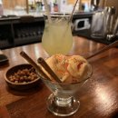 게릴라 | 홍대 합정 혼술바 게릴라혼술바 마감찍은 후기 칵테일 다양