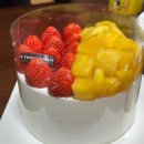 투썸플레이스 충무로역점 | 투썸플레이스 홀케이크 추천 신상 과일생듀오 딸기망고