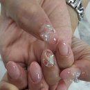 고운손 예쁜눈