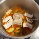 다온펜션 | 통영] 2023 커플벚꽃여행! 통영중앙시장 활어회 시장, 석화 벚굴파는 곳! 통영 다온펜션 취소방 잡은 후기