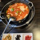 24시누름돌생고기김치찌개 이미지