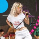 파라모어 히트곡 (Paramore Greatest Hits | Misery Business, Still Into You, &amp; More) 이미지