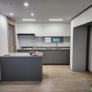 사송 트루엘 주방 인테리어필름 시공, 감성적인 밀크 화이트 싱크대로 맞춤형 필름 리폼 후기