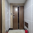 누리약품 | 부산 깔끔하게 제거하기 어려운 현관문 유공자 명패 손 쉽게 떼어내는 방법 과정