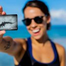 수중 사진으로 수중 생물들과 상호 작용하기 이미지